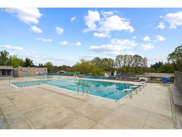 15051 Nw OAKMONT Loop, Beaverton, OR 97006