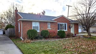 22500 O'connor Street, Saint Clair Shores, MI 48080