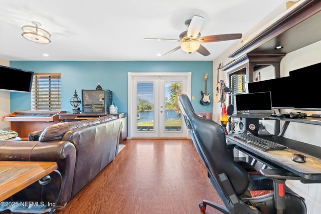 2303 SHIPWRECK Drive, Jacksonville, FL 32224