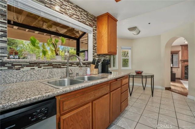 14025 Rabbit Road, Sylmar, CA 91342