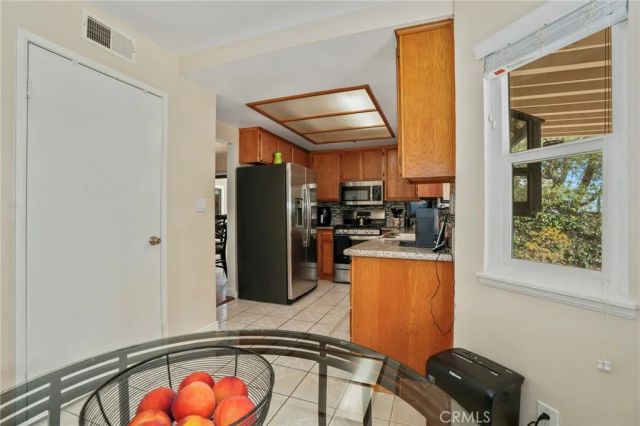 14025 Rabbit Road, Sylmar, CA 91342