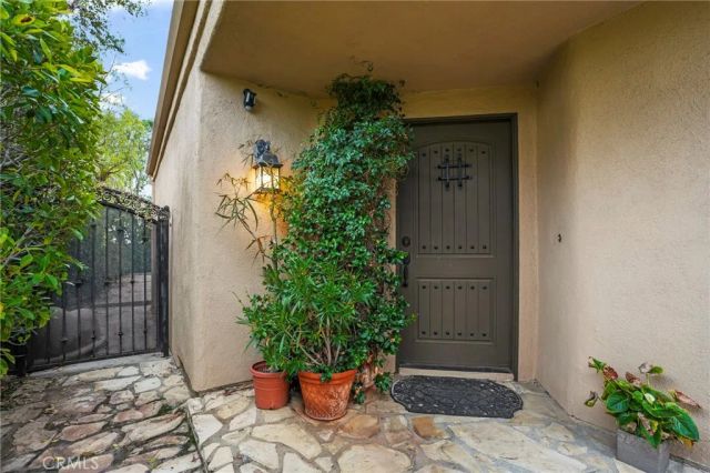 14025 Rabbit Road, Sylmar, CA 91342