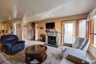 210 26th Street NW #203/4, Long Beach, WA 98631