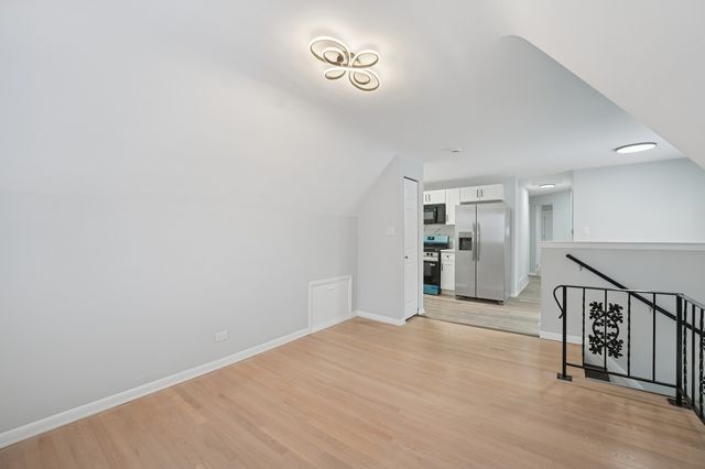 4914 W 32nd Place, Cicero, IL 60804