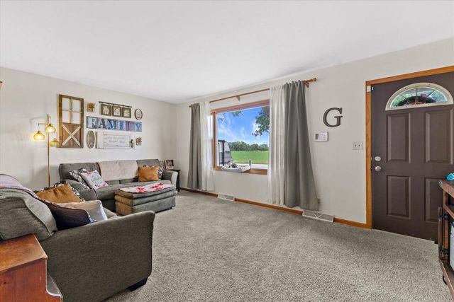 3422 Eagle ROAD, Kansasville, WI 53139