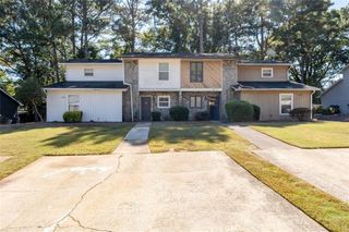 1686 Wynndowne SE Trail, Smyrna, GA 30080