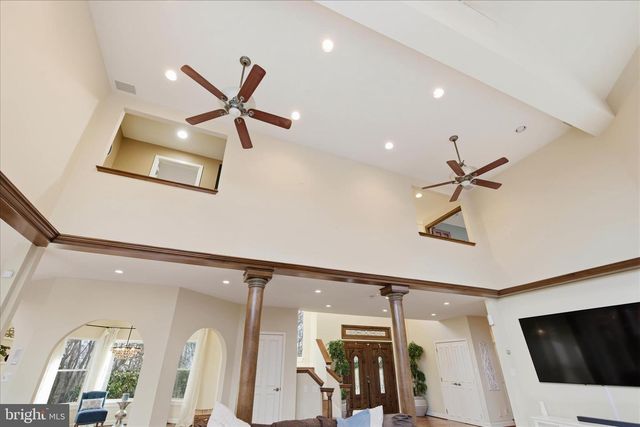 20 VINEYARD LN, Bechtelsville, PA 19505