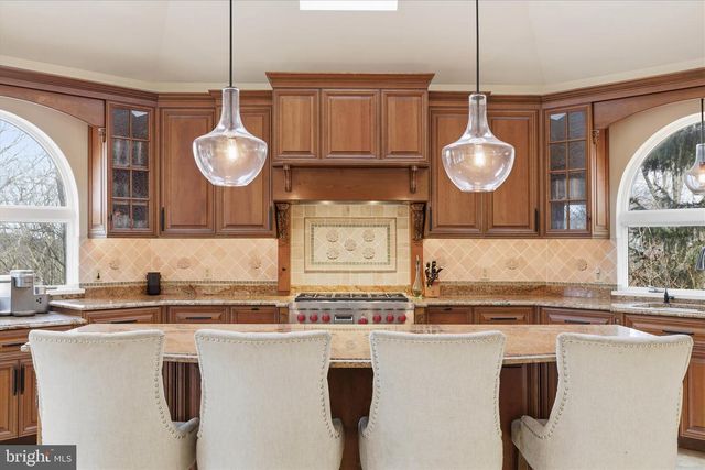 20 VINEYARD LN, Bechtelsville, PA 19505