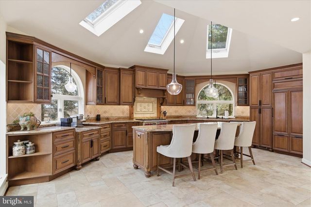 20 VINEYARD LN, Bechtelsville, PA 19505