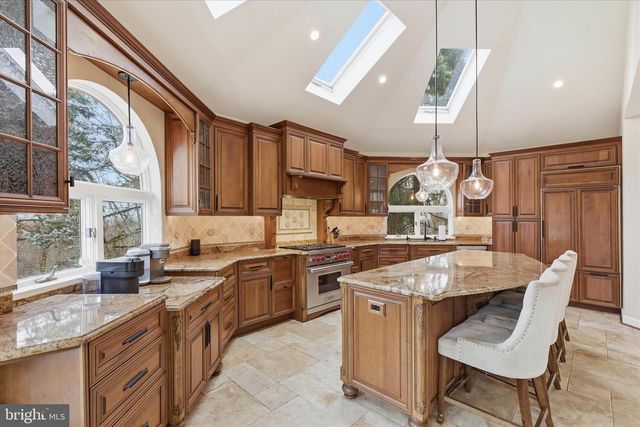 20 VINEYARD LN, Bechtelsville, PA 19505