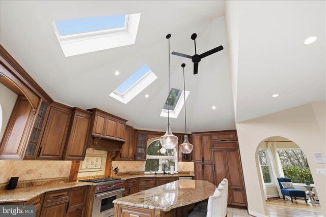 20 VINEYARD LN, Bechtelsville, PA 19505