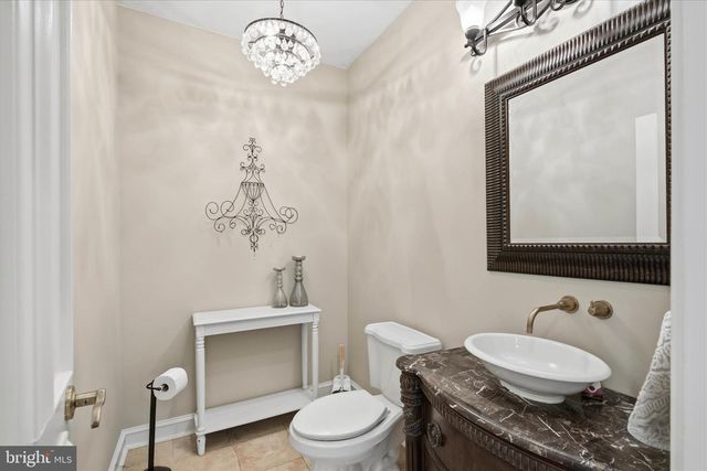 20 VINEYARD LN, Bechtelsville, PA 19505