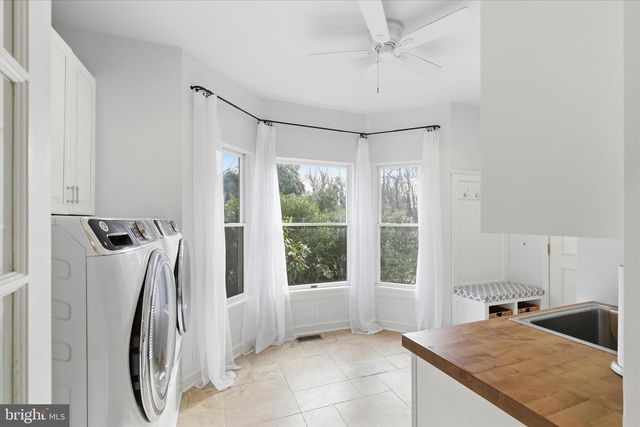 20 VINEYARD LN, Bechtelsville, PA 19505