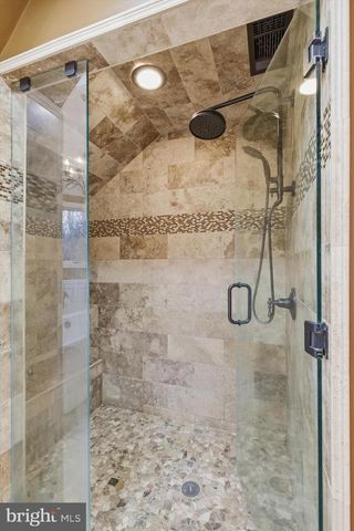 20 VINEYARD LN, Bechtelsville, PA 19505