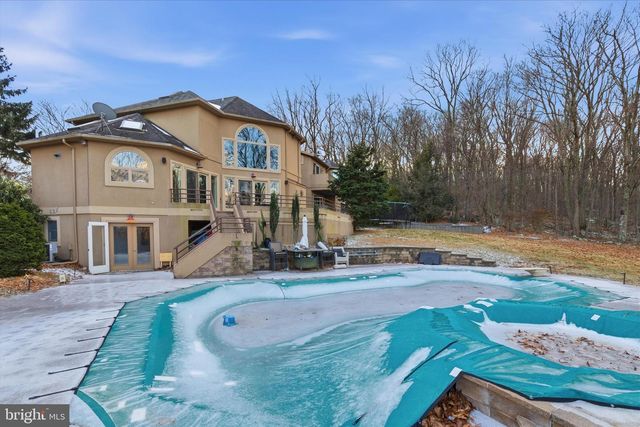 20 VINEYARD LN, Bechtelsville, PA 19505