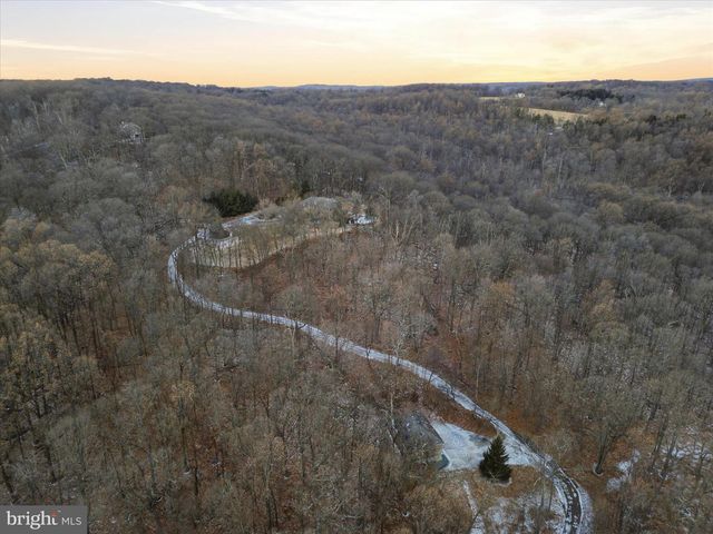 20 VINEYARD LN, Bechtelsville, PA 19505