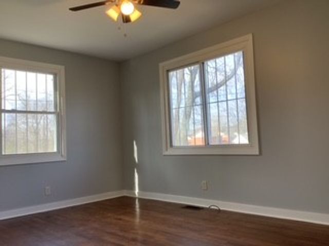 2713 Jenkins St, Nashville, TN 37208