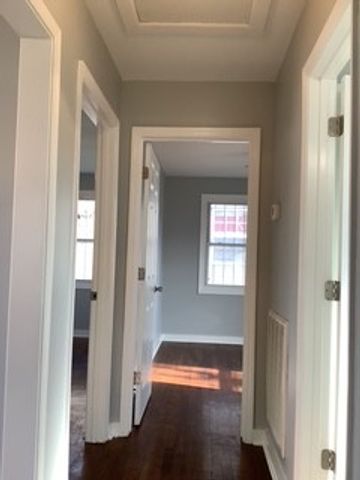 2713 Jenkins St, Nashville, TN 37208