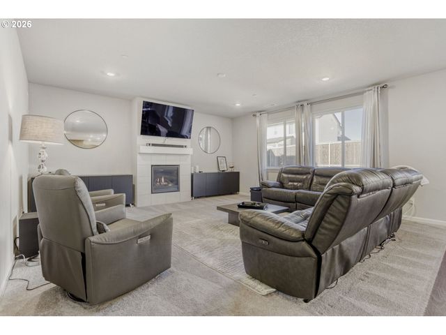 2704 S 8TH Way, Ridgefield, WA 98642