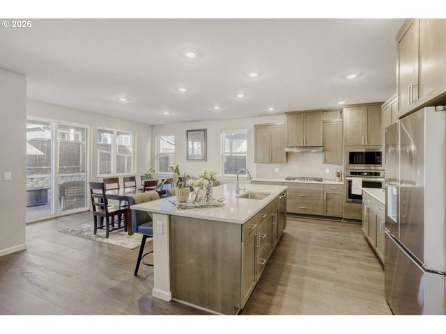 2704 S 8TH Way, Ridgefield, WA 98642