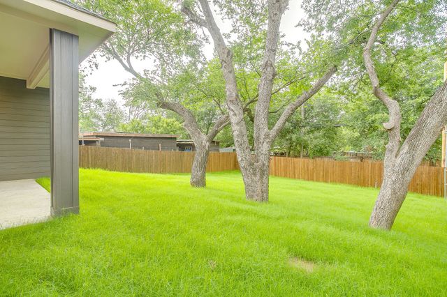 3219 NW 25th Street, Fort Worth, TX 76106