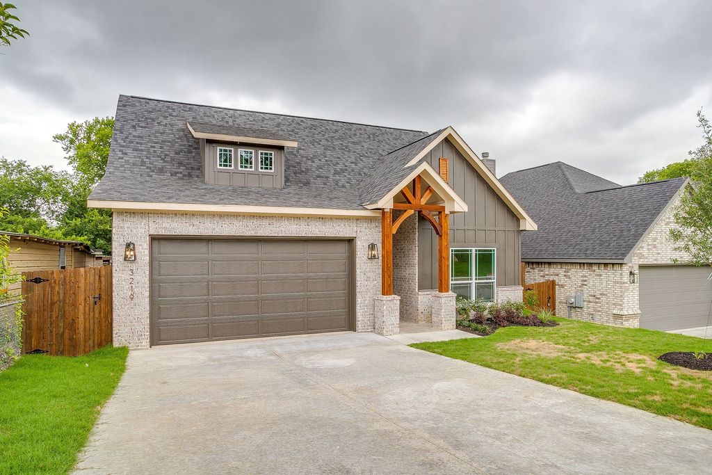 3219 NW 25th Street, Fort Worth, TX 76106