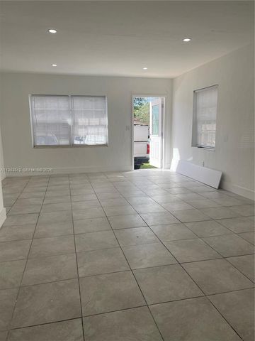 317 E 8th St 1, Hialeah, FL 33010