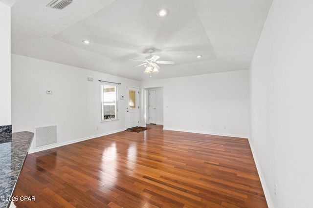 6207 Ivy Road, Panama City, FL 32404