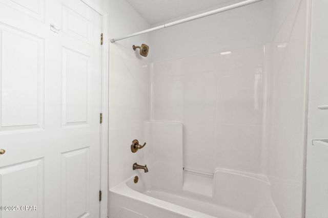 6207 Ivy Road, Panama City, FL 32404