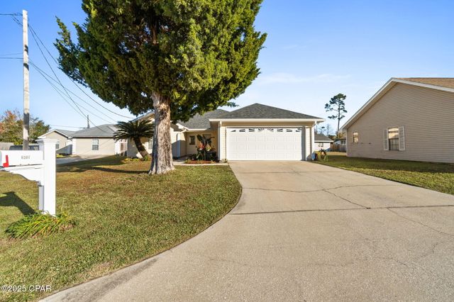 6207 Ivy Road, Panama City, FL 32404