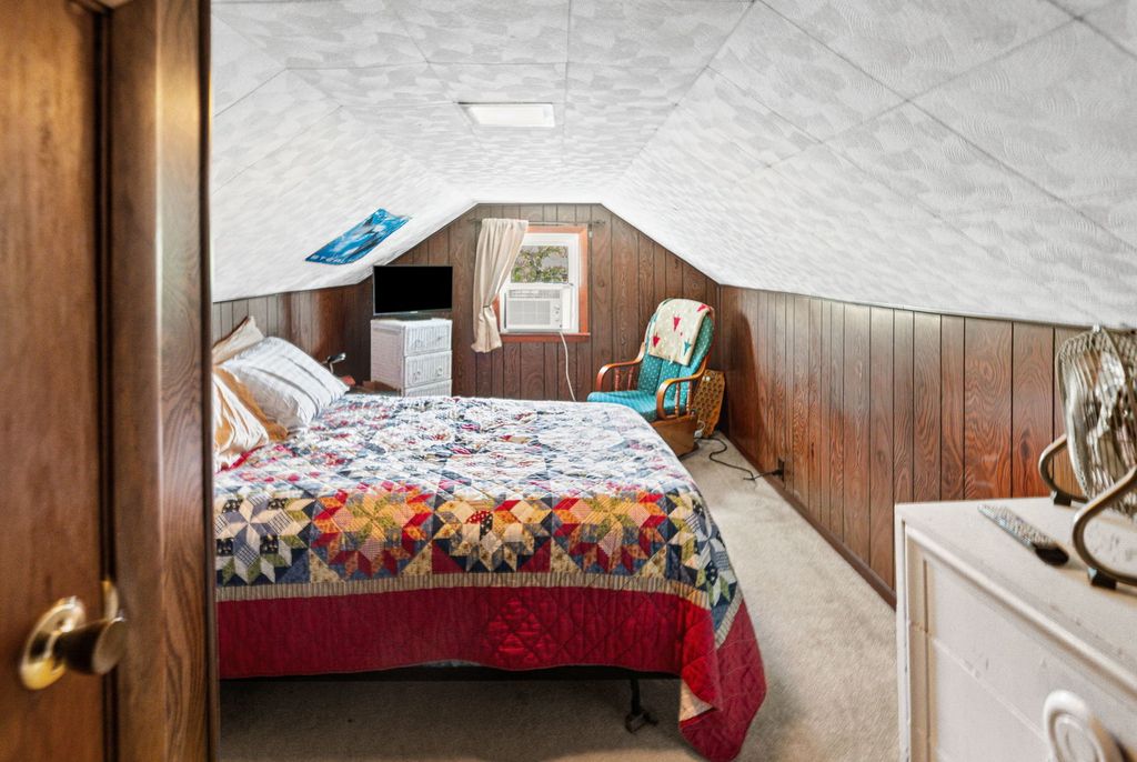 Image 22 of property listing at 1140 Race Track Road, Centralia, IL 62801