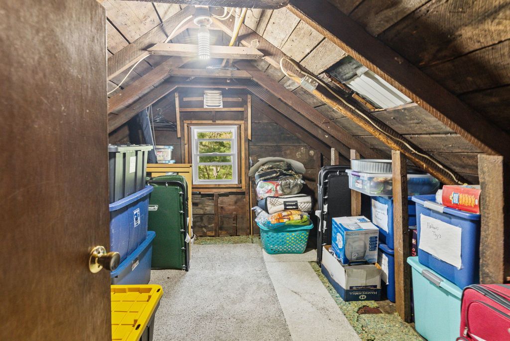 Image 23 of property listing at 1140 Race Track Road, Centralia, IL 62801