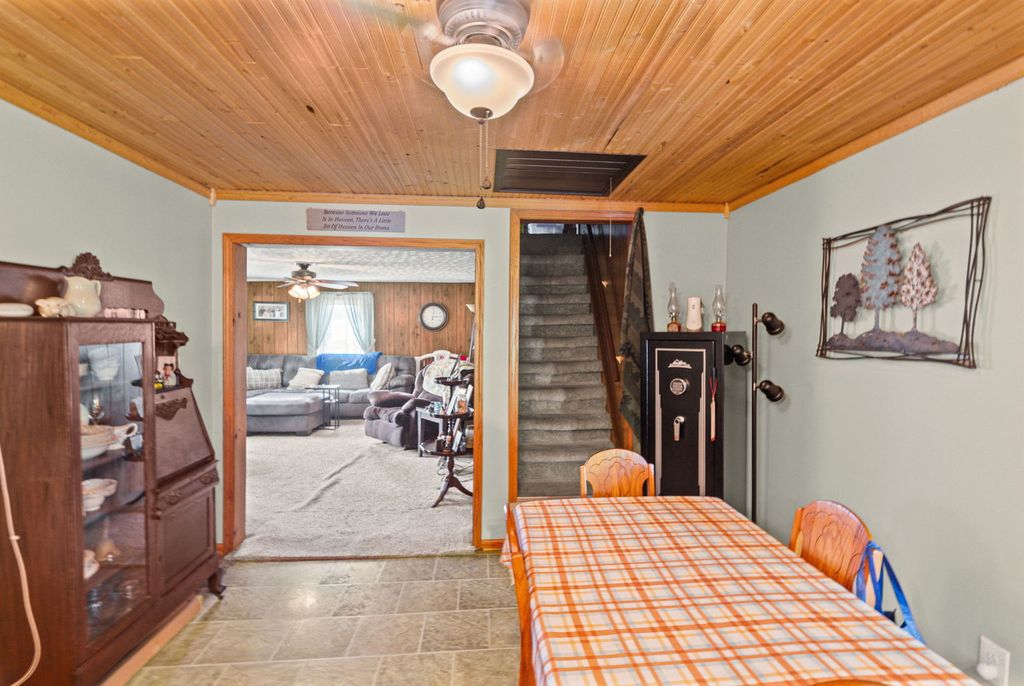 Image 34 of property listing at 1140 Race Track Road, Centralia, IL 62801