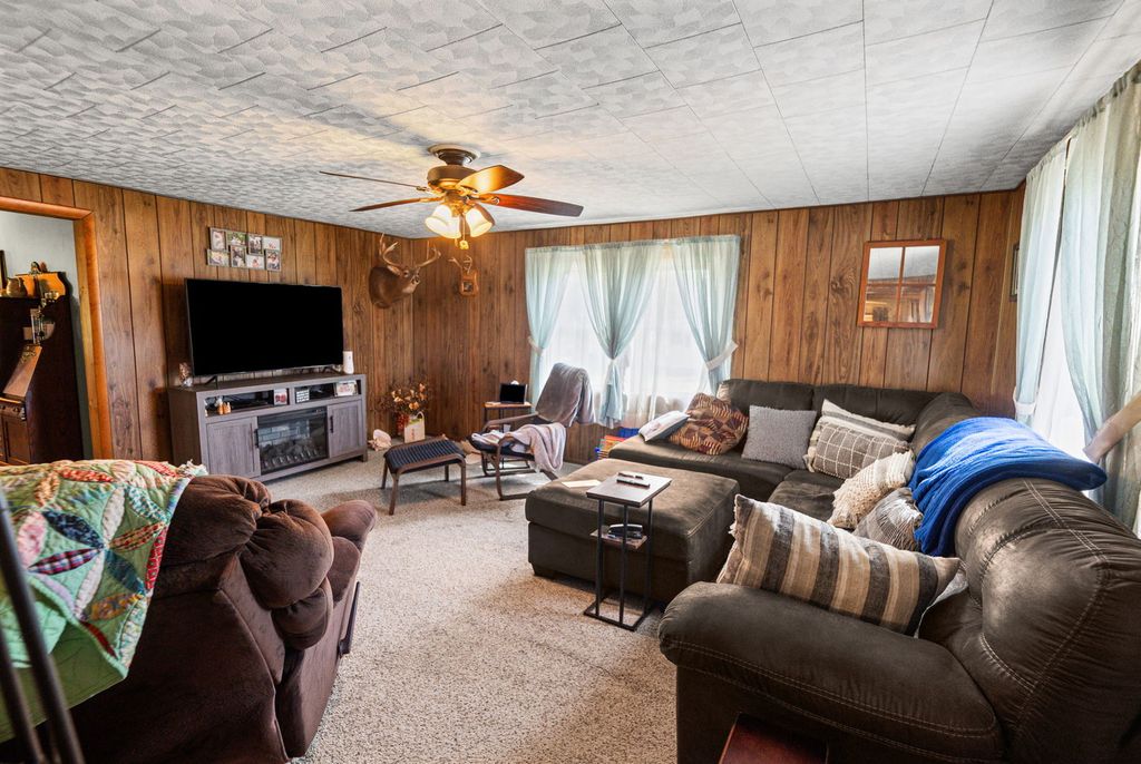 Image 37 of property listing at 1140 Race Track Road, Centralia, IL 62801