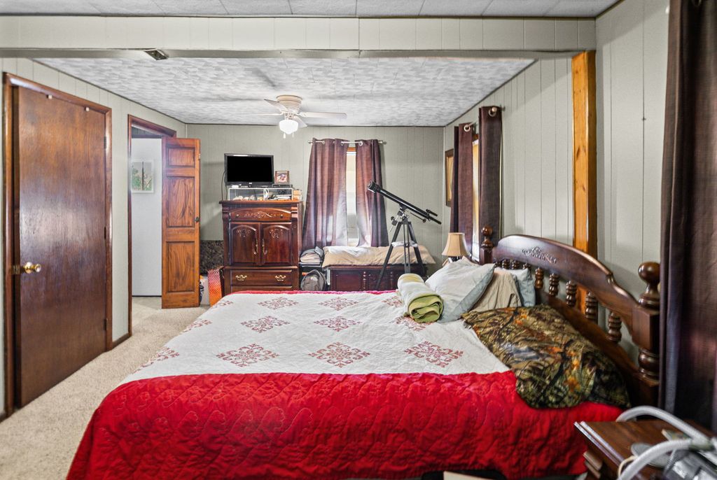 Image 39 of property listing at 1140 Race Track Road, Centralia, IL 62801