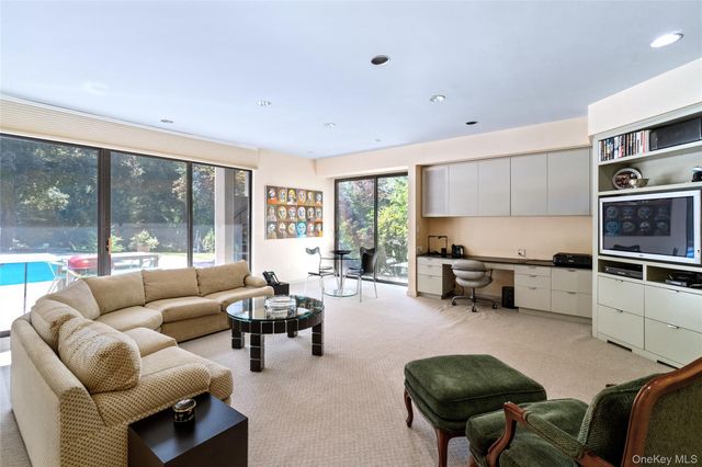 20 Cole Drive, Armonk, NY 10504