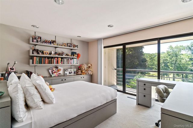 20 Cole Drive, Armonk, NY 10504