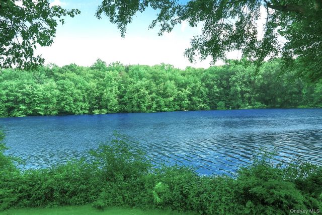 20 Cole Drive, Armonk, NY 10504