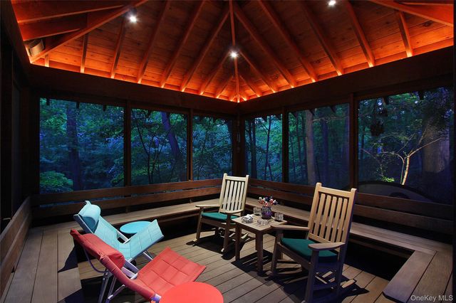 20 Cole Drive, Armonk, NY 10504