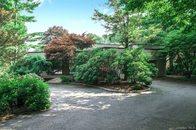 20 Cole Drive, Armonk, NY 10504