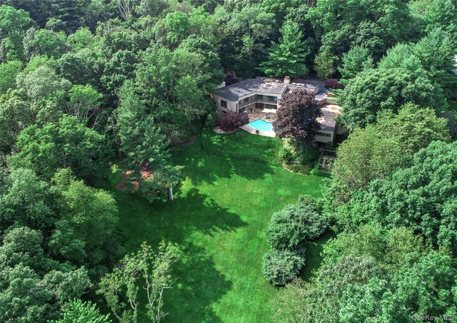 20 Cole Drive, Armonk, NY 10504