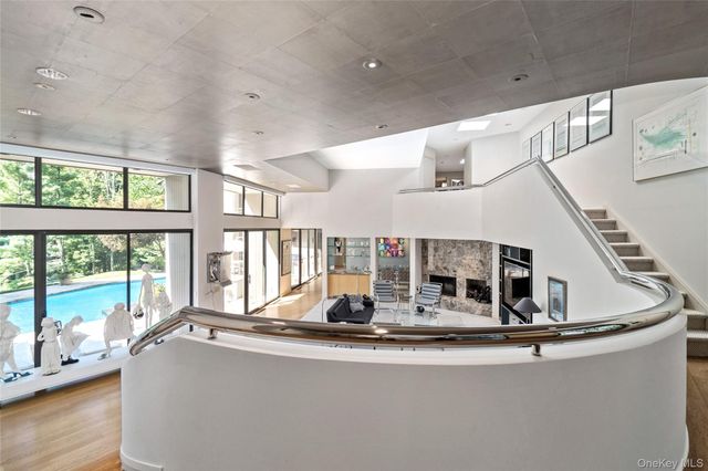 20 Cole Drive, Armonk, NY 10504