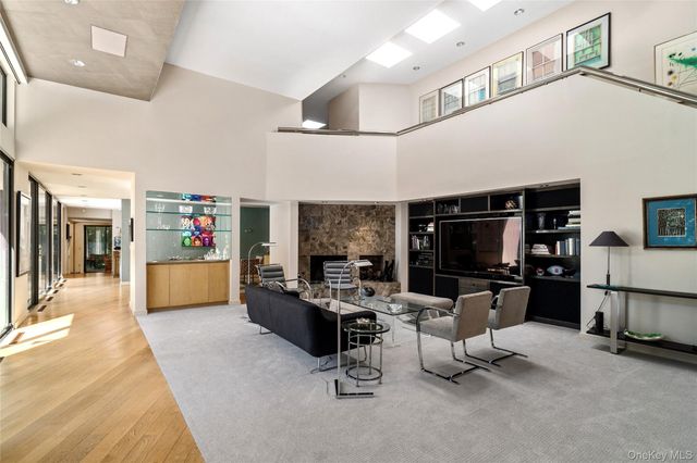 20 Cole Drive, Armonk, NY 10504