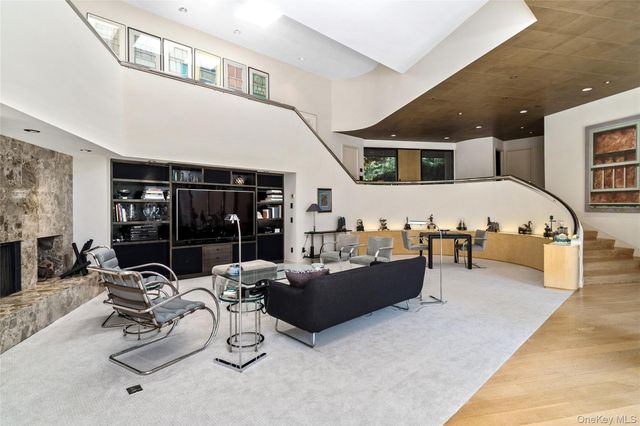 20 Cole Drive, Armonk, NY 10504