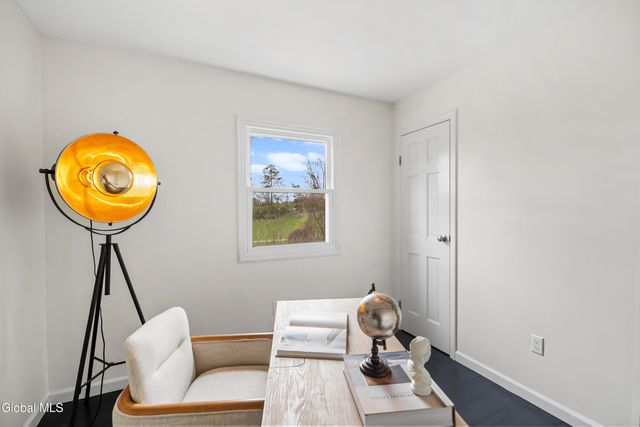 15 Werner Road, Halfmoon, NY 12065