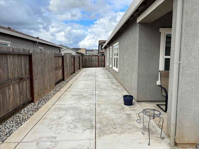 1104 Elm Terrace Way, Wheatland, CA 95692