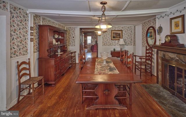 1465 MAKEFIELD RD, Yardley, PA 19067