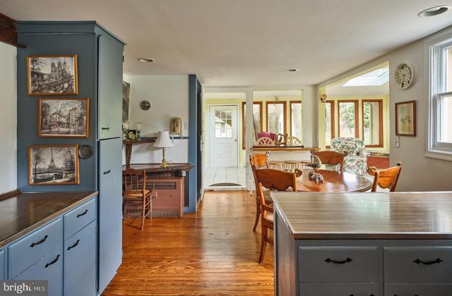1465 MAKEFIELD RD, Yardley, PA 19067