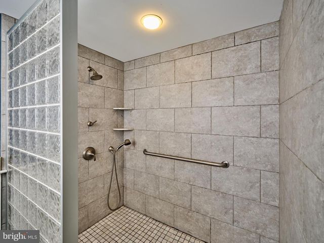 1465 MAKEFIELD RD, Yardley, PA 19067