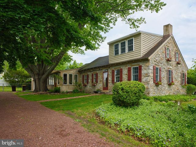 1465 MAKEFIELD RD, Yardley, PA 19067